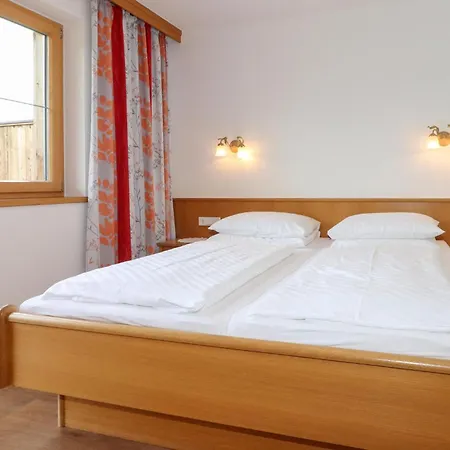 3 Bedroom Awesome In Hollersbach Appartement