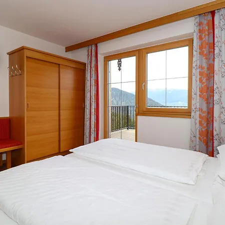 Appartement 3 Bedroom Awesome In Hollersbach *